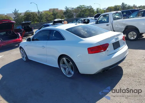2013 Audi A5 2.0T Premium из США, поврежденный, VIN WAUWFAFR3DA011320